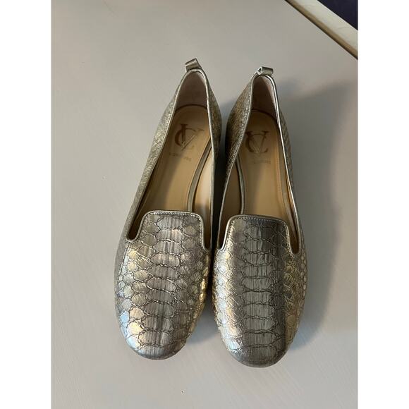 VC Signature Vero Cuoio Gold Snake Embossed Loafers Size 6.5 - Picture 1 of 5
